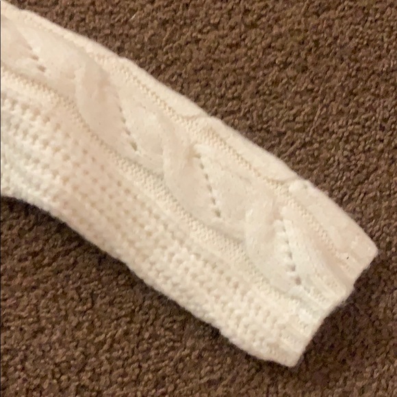 White sweater - Picture 3 of 10